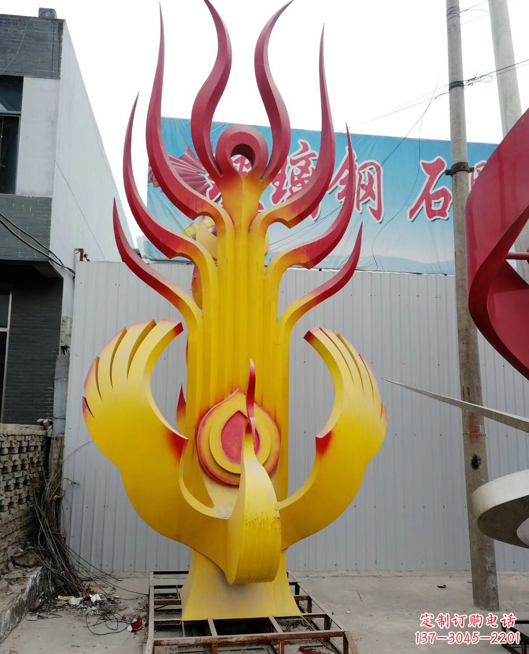 嘉兴不锈钢彩色凤凰雕塑美丽的象征