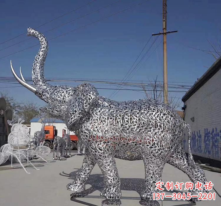 嘉兴不锈钢大象雕塑象征力量与美丽