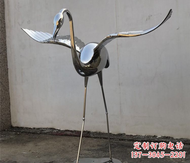 嘉兴不锈钢锻造的丹顶鹤雕塑