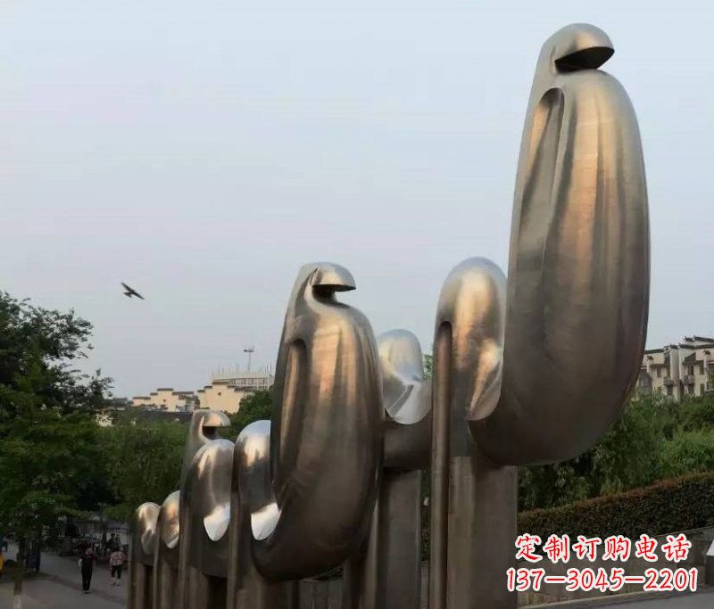 嘉兴不锈钢骆驼雕塑给城市增添新魅力