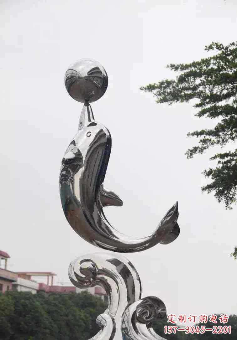 嘉兴海豚雕塑增添不锈钢广场的魅力