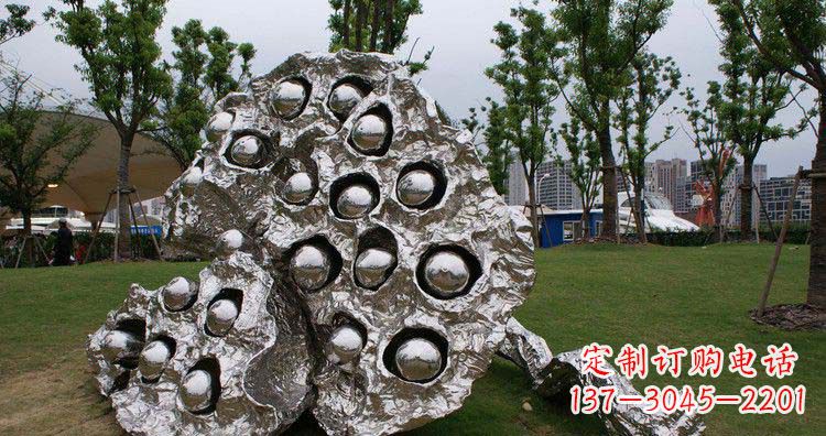 嘉兴不锈钢莲蓬精美雕塑铸就华丽景观