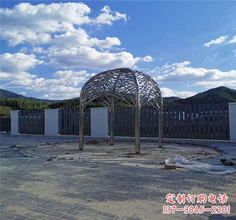 嘉兴不锈钢凉亭雕塑美丽的艺术之作