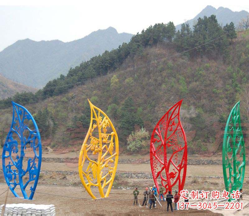 嘉兴不锈钢镂空树叶景观雕塑1