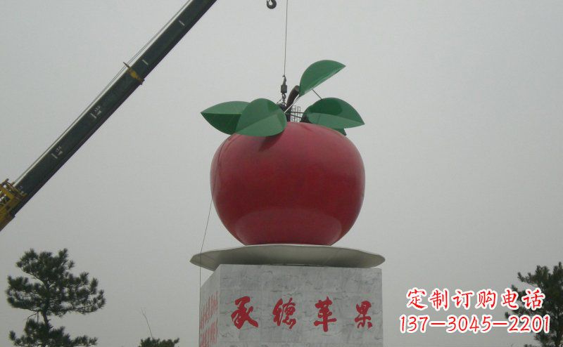 嘉兴精致不锈钢苹果雕塑