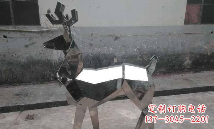 嘉兴不锈钢小鹿石雕——雕塑中的优雅与高贵