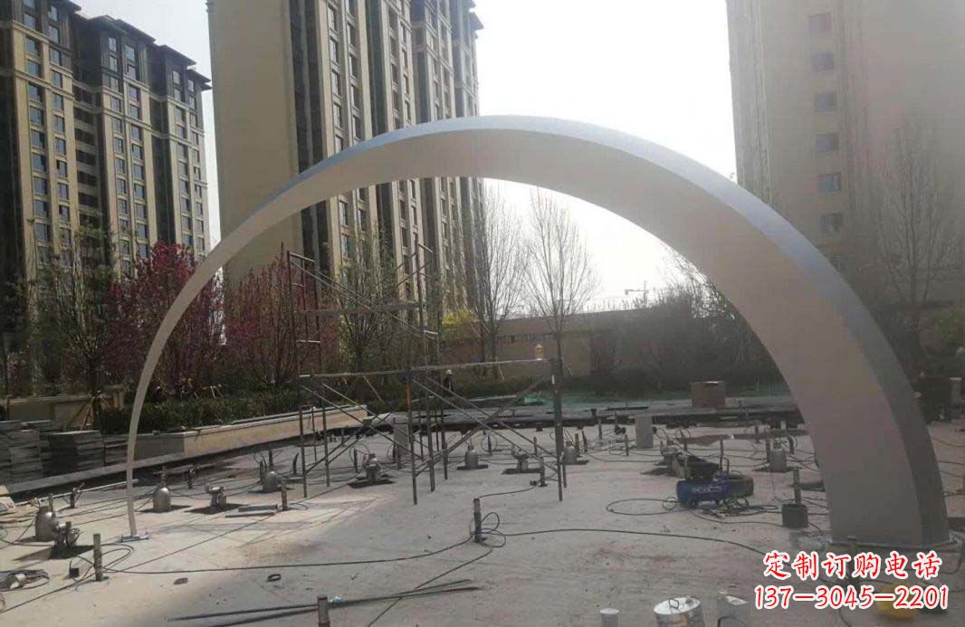 嘉兴不锈钢小区拱门雕塑美化环境