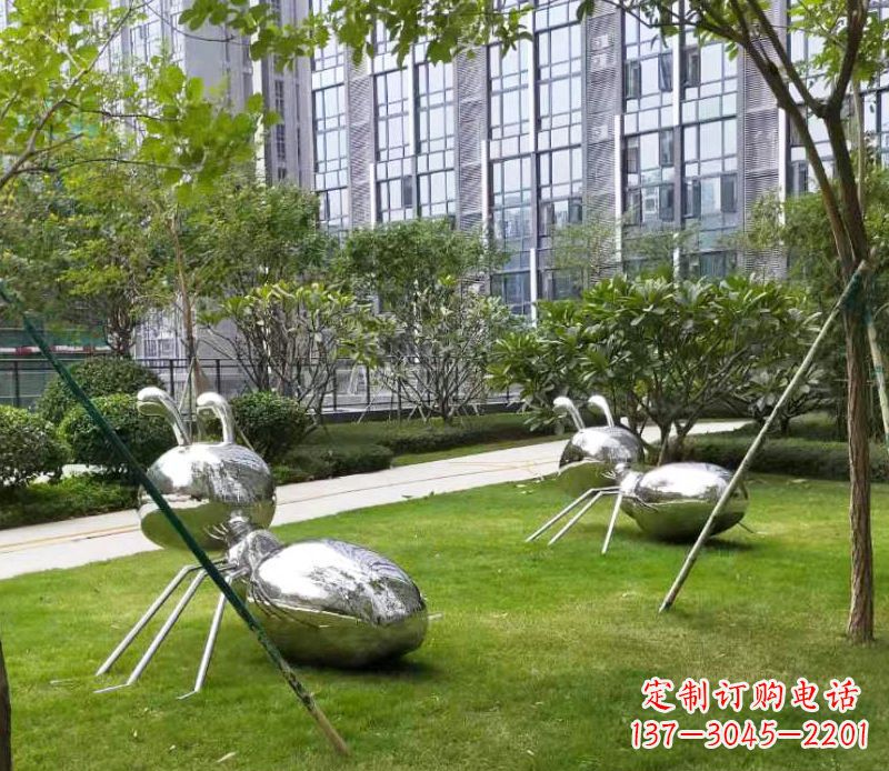 嘉兴不锈钢小区的蚂蚁雕塑