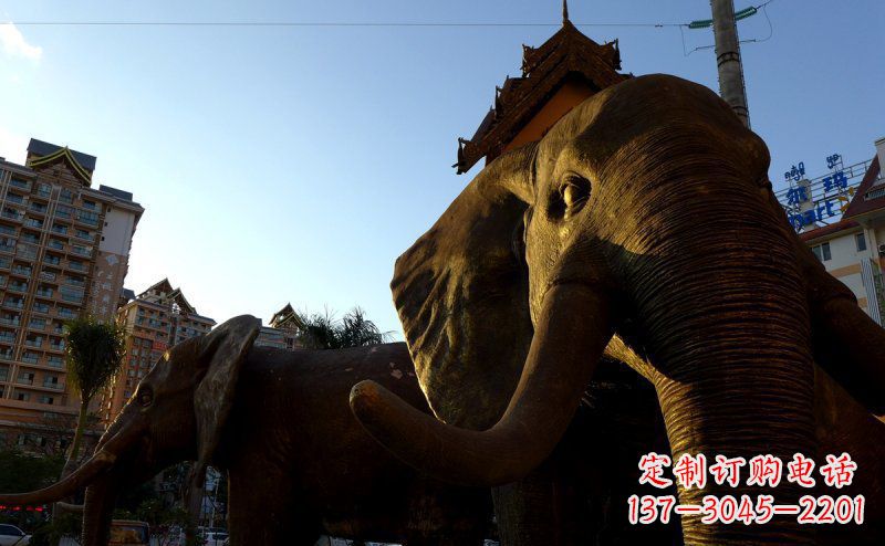 嘉兴步行街上的大象雕塑——给街道带来活力