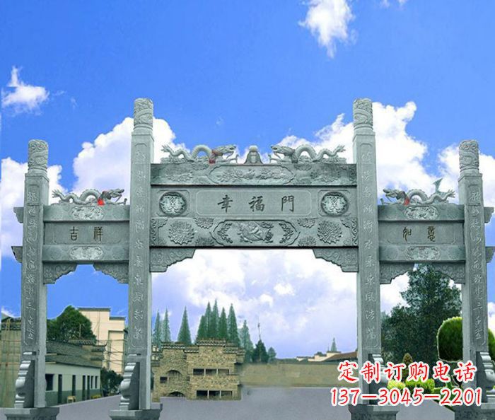 嘉兴村庄三门牌坊的雕塑之美