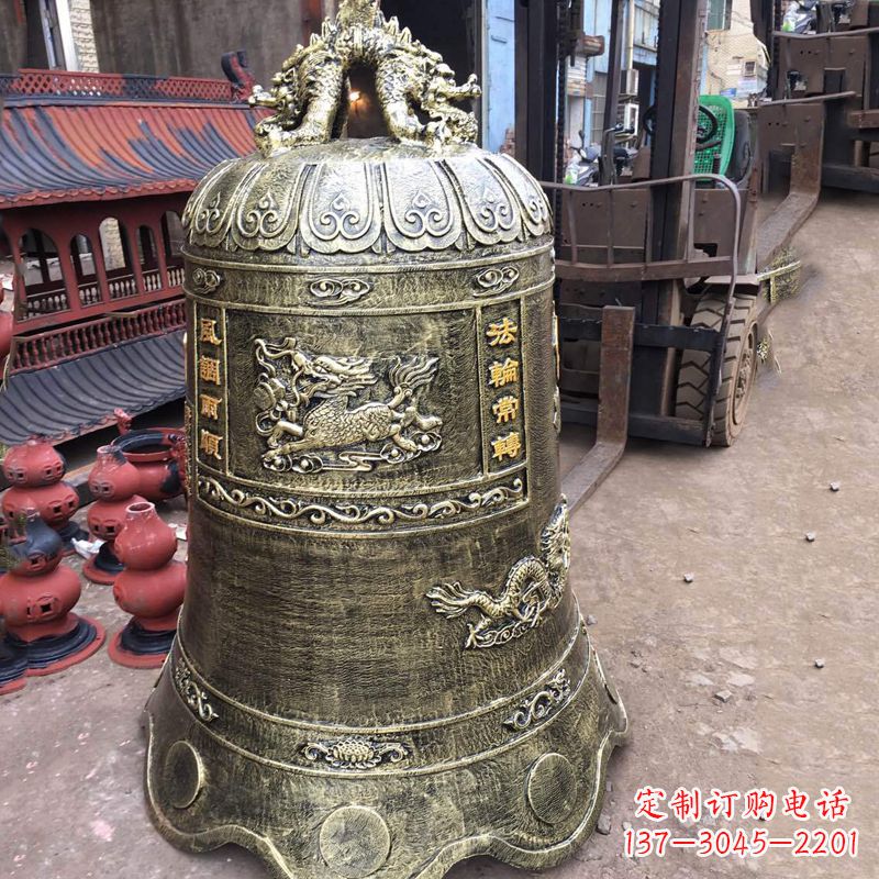 嘉兴华中领雕塑历久弥新的铜钟雕塑