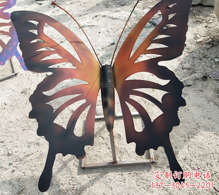 嘉兴大型不锈钢铁艺蝴蝶雕塑,户外公园园林彩色昆虫摆件