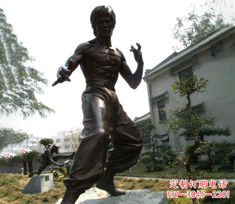 嘉兴传奇人物李小龙铜雕