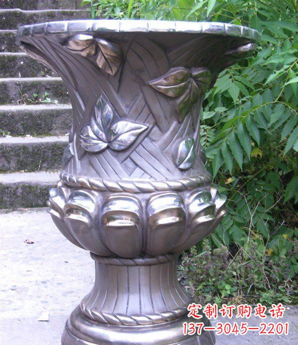 嘉兴玻璃钢花盆雕塑