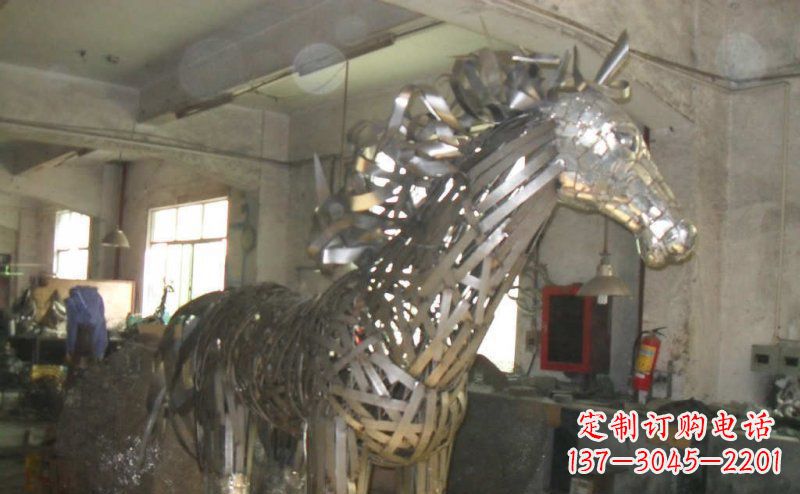 嘉兴不锈钢抽象马动物雕塑