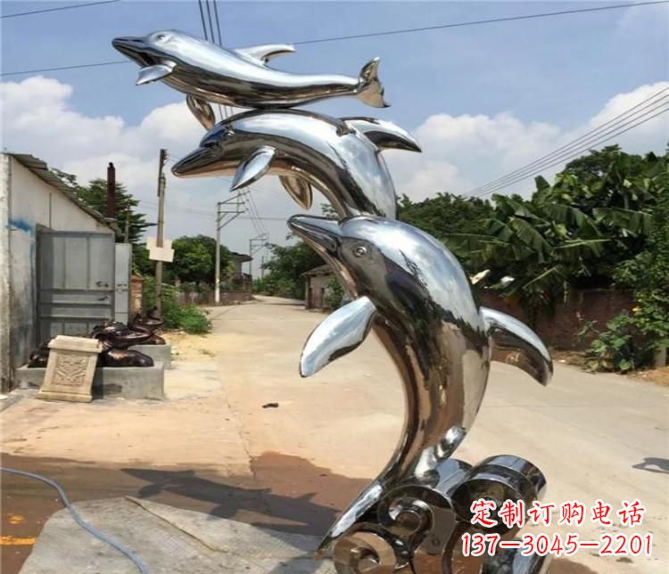 嘉兴冲浪海豚不锈钢雕塑