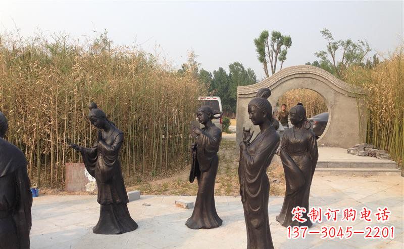 嘉兴公园古代女人人物铜雕