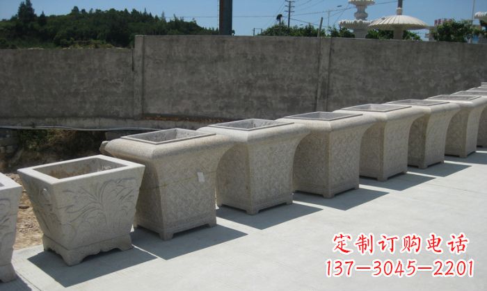 嘉兴大理石花盆石雕 – 在公园展现精美自然风貌