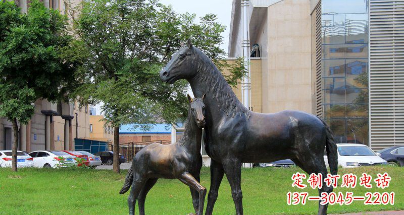 嘉兴优质实木母子马铜雕