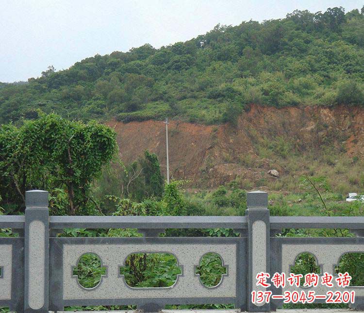 嘉兴景区仿古栏板石雕:展现华丽古典风格的雕塑艺术