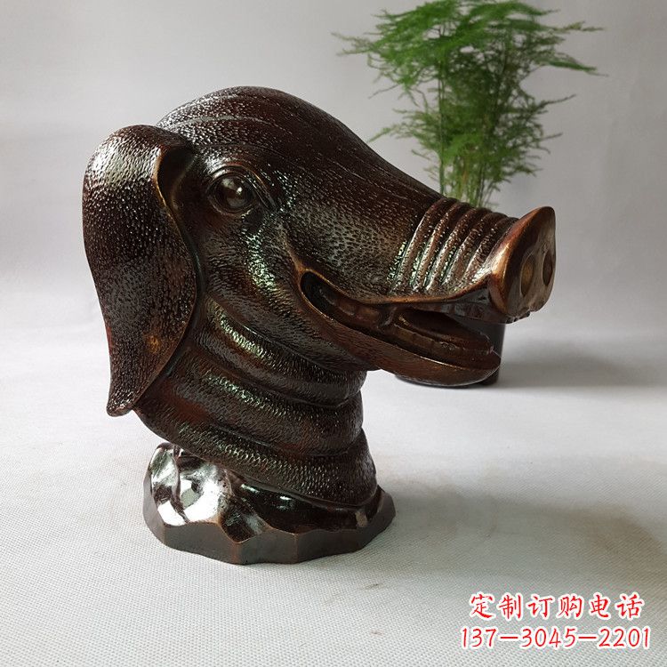 嘉兴精美完美的生肖猪铜兽首