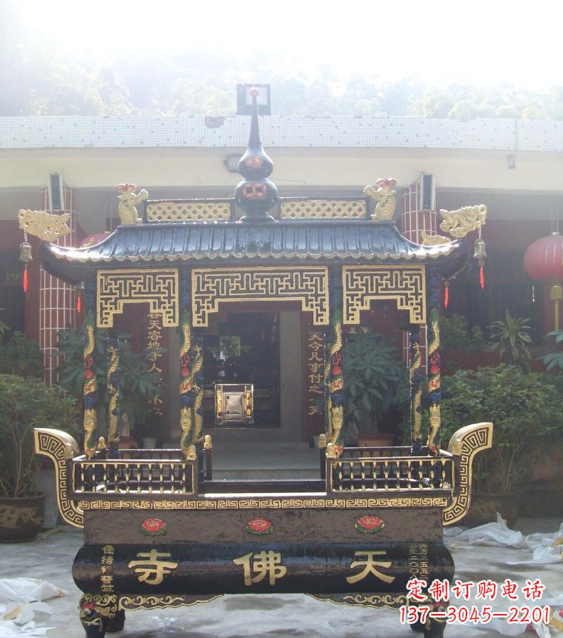 嘉兴寺庙铸铜四足方形带顶香炉