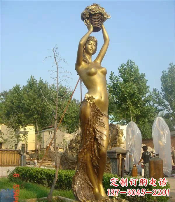 嘉兴西方美女公园人物铜雕 (2)