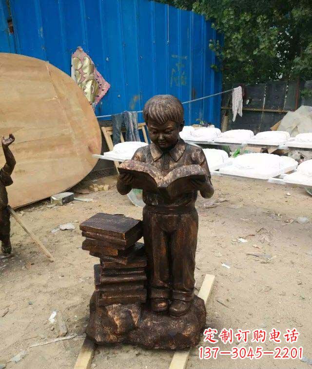 嘉兴小孩看书玻璃钢仿铜人物雕塑