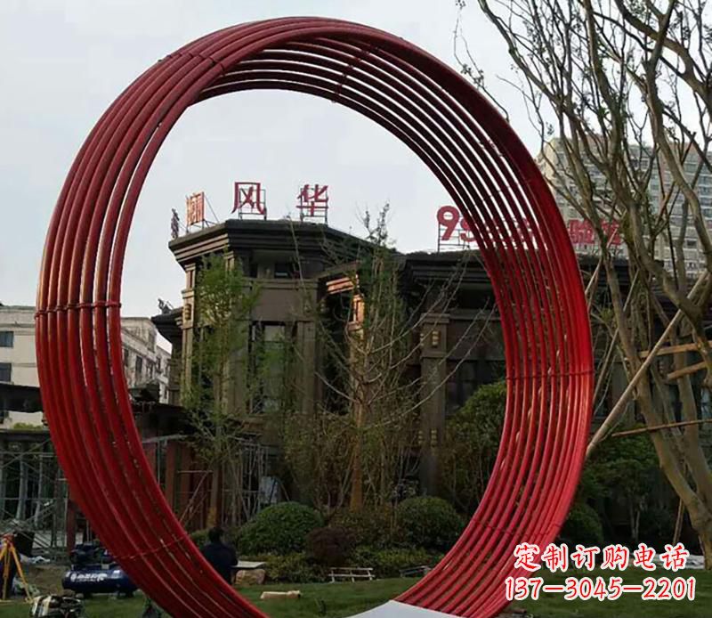 嘉兴小区不锈钢圆环景观雕塑