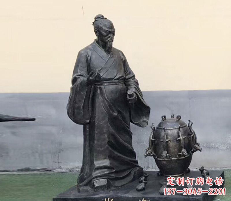 嘉兴学校张衡和地动仪铜雕